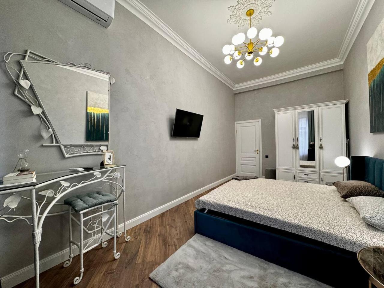 Deribasivska 10 Luxury Apartment Odessa Exterior foto
